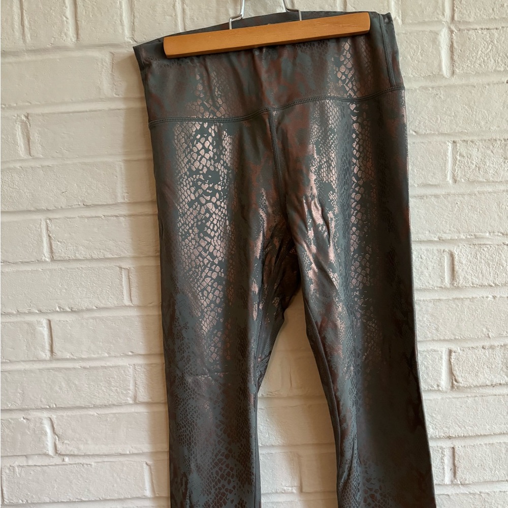 Zyia 7/8 length leggings